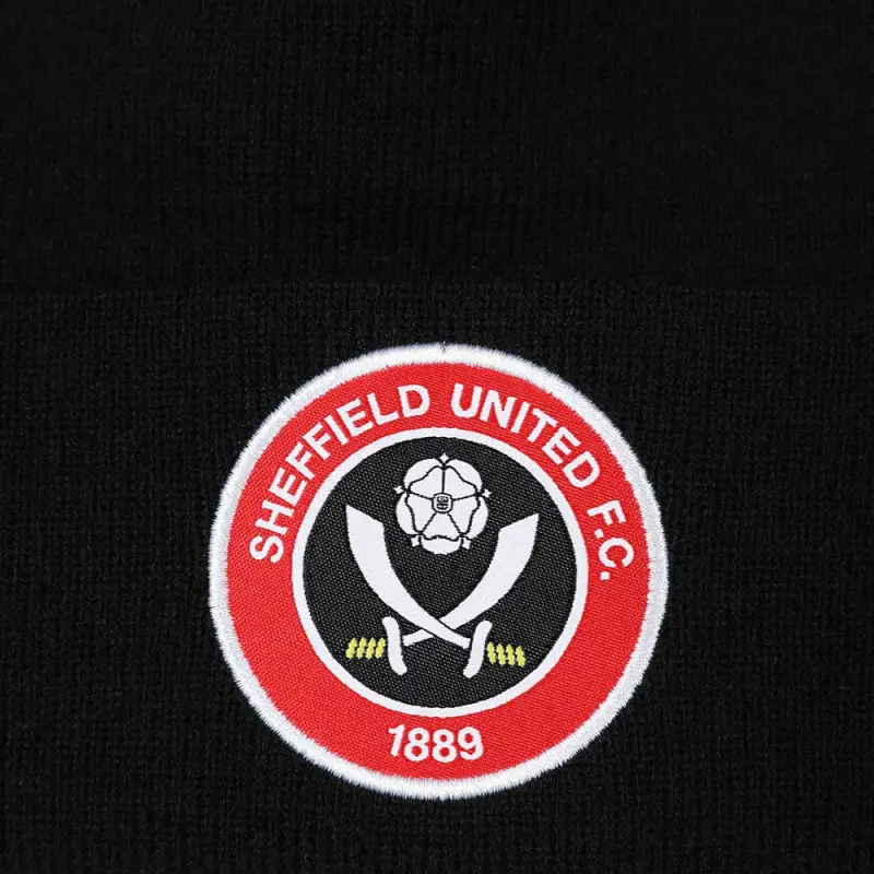 Club Cuff Beanie Black displayed in a alternate image