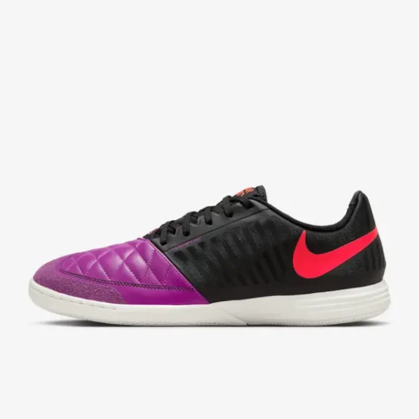main product shot featuring Nike Lunargato II Bold Berry Bright Crimson
