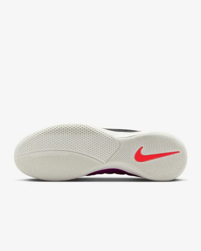 Nike Lunargato II Bold Berry Bright Crimson displayed in a alternate image