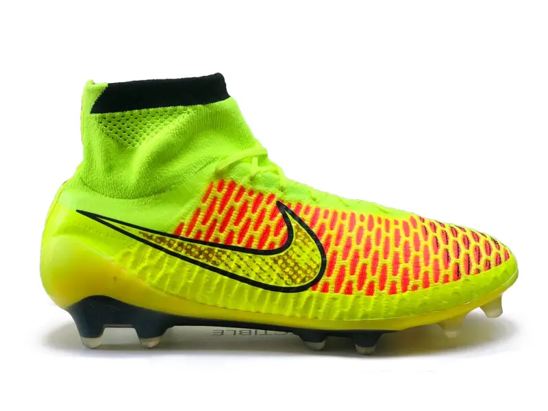 main view of Nike Magista Obra Volt / Metallic Gold Coin / Black FG Launch Edition