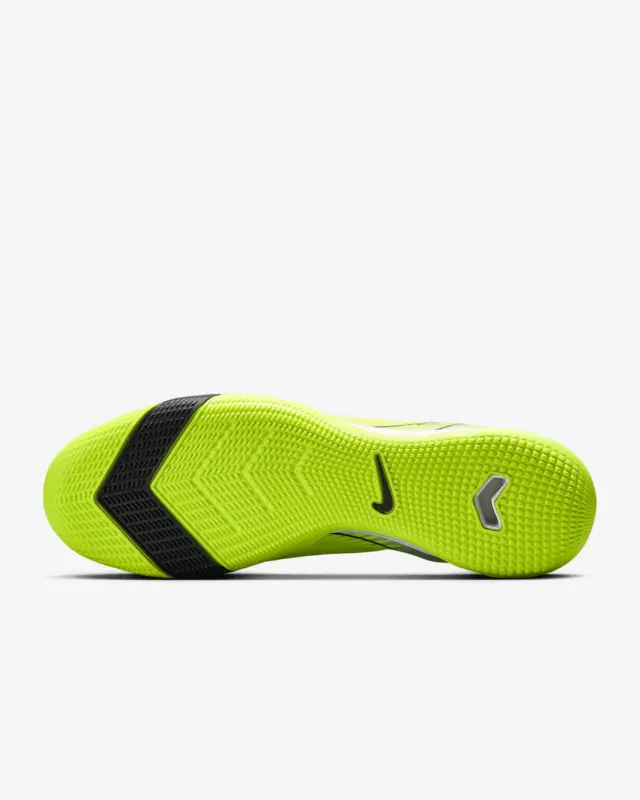 Product photography of Nike Mercurial Superfly 10 Academy IC Volt Black, alternate