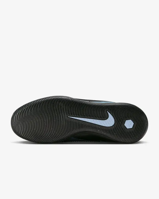 alternate product shot featuring Nike Phantom 6 Low Academy IC Shadow Pack