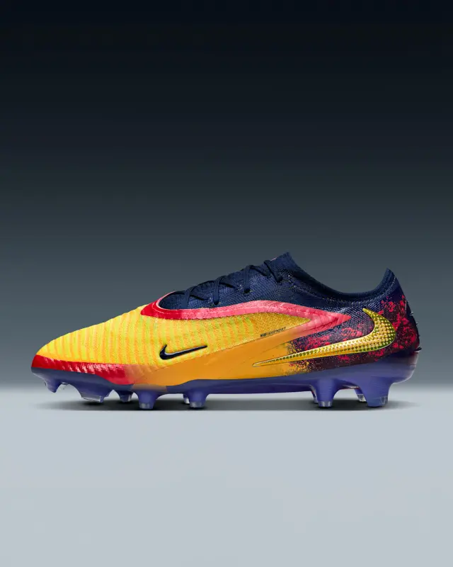 Nike Phantom 6 Low Elite FG Erling Haaland Precision Under Pressure – Visual 1 Main Nike Phantom 6 Low Elite FG Erling Haaland Precision Under Pressure pictured from a main angle