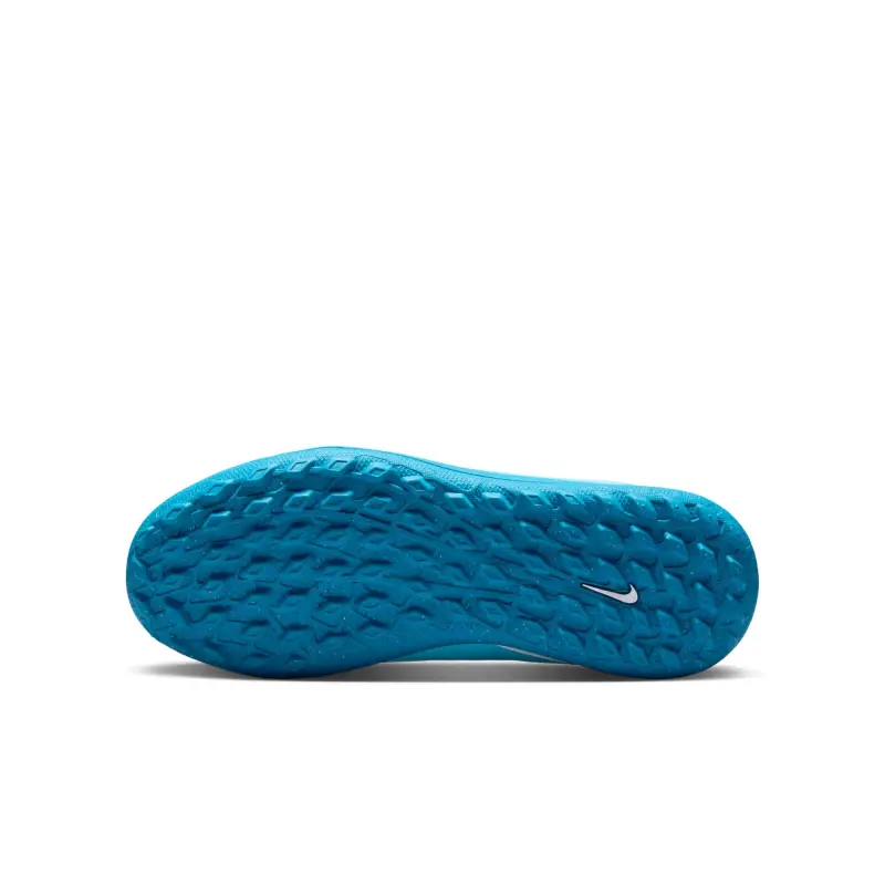 Nike Phantom Luna 2 Club Turf Jr (Blue) displayed in a alternate image