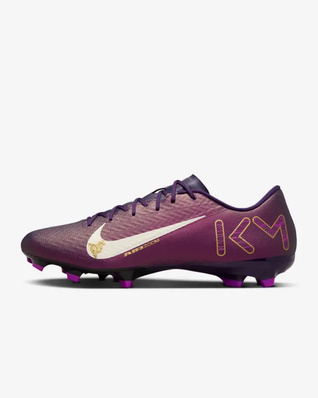 Nike Zoom Mercurial Vapor 16 Academy FG/MG Kylian Mbappé Grand Purple – Main Detail Photo Nike Zoom Mercurial Vapor 16 Academy FG/MG Kylian Mbappé Grand Purple shown in a main product photo