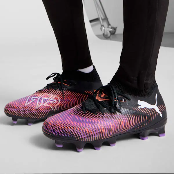alternate product shot featuring Puma Future 8 Pro FG/AG Black / White (GS)