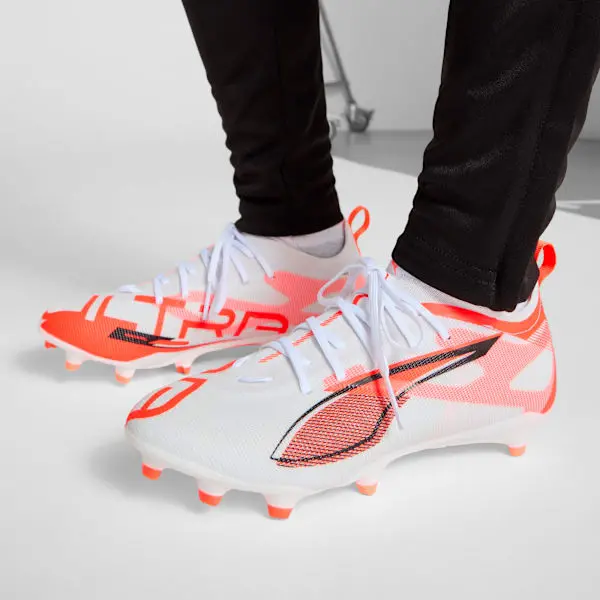 Detailed alternate image of Puma Ultra 5 Pro FG/AG White / Black (GS)
